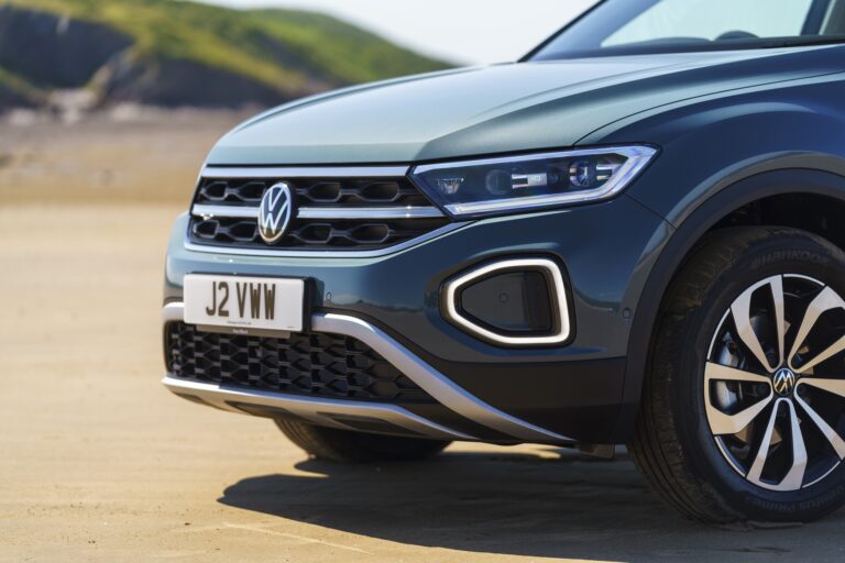 ACE, ARBÖ og GTÜ har testet helårsdæk til SUV'er i 2024 - Continental, Michelin og Bridgestone er blandt de bedste