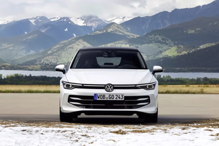 Autobild testede bremselængden på 55 vinterdæk og udvalgte kandidater til den endelige test